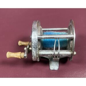 Vintage Shakespeare Imperial 1957 Model HDFishing Reel w/Fishing Line Made in US